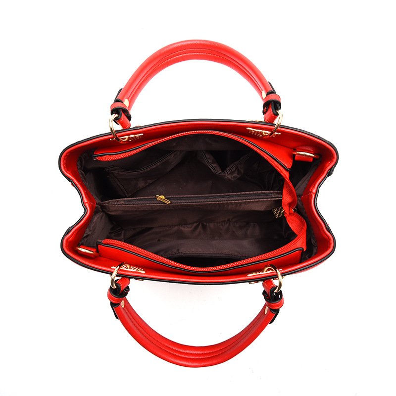 Color-Block Crocodile Embossed Women's Handbag with Doll Charm Prime 120 - Image 5