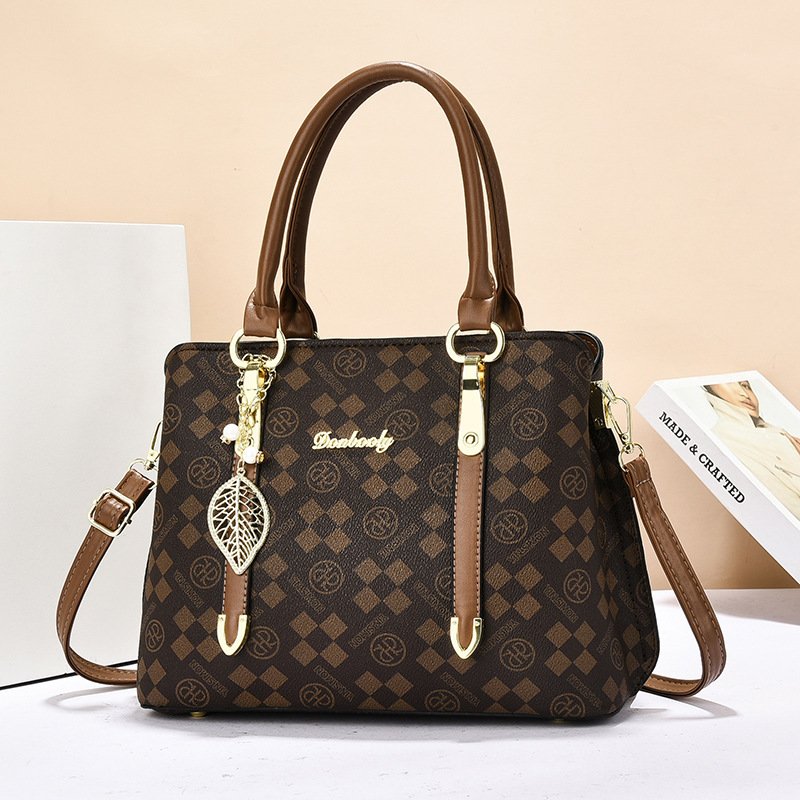 Asymmetric Monogram Women's Handbag with Heart Charm Prime 122 - Image 4